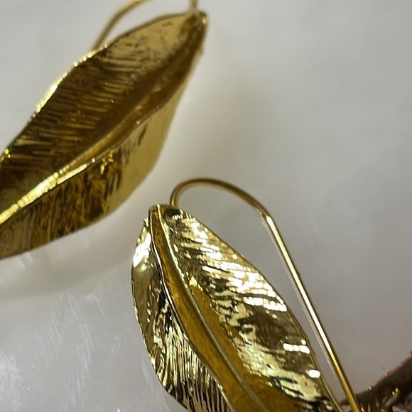Zara Gold Textured Leaf Earrings - Picture 10 of 12